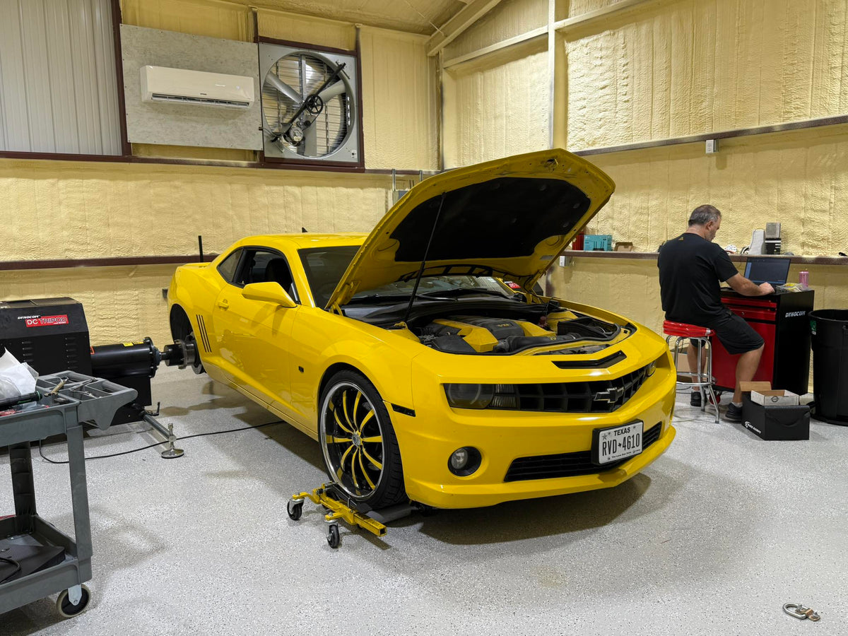 Dynocom DC TriPod testing yellow Camaro SS with hood open